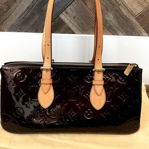 Louis Vuitton Rosewood Avenue Amarante Vernis Shoulder Bag